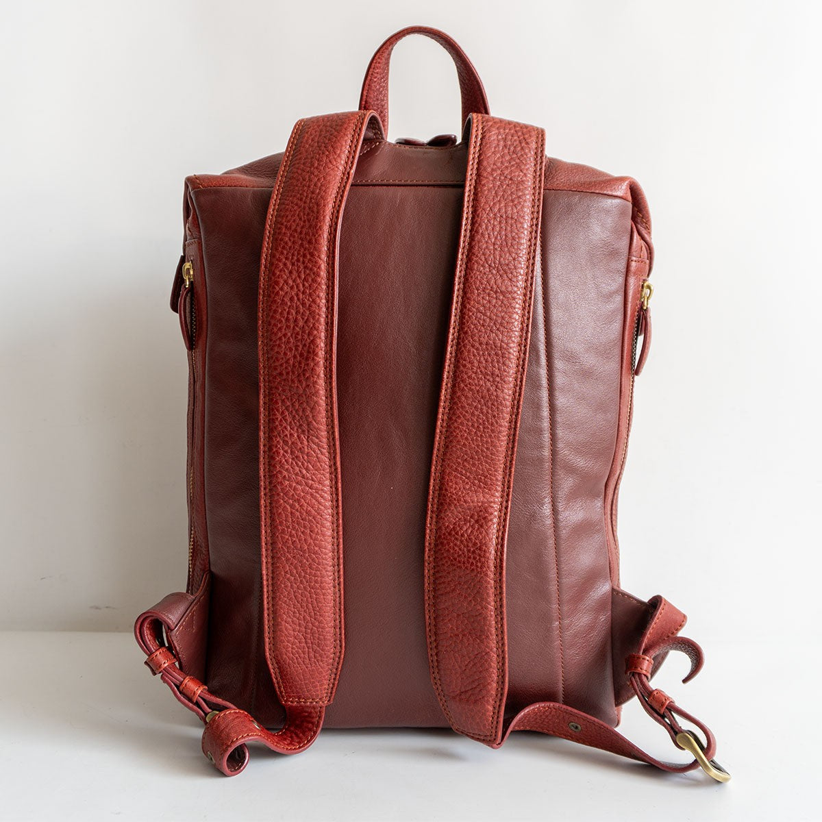 Oil Nume Medium Backpack Red
