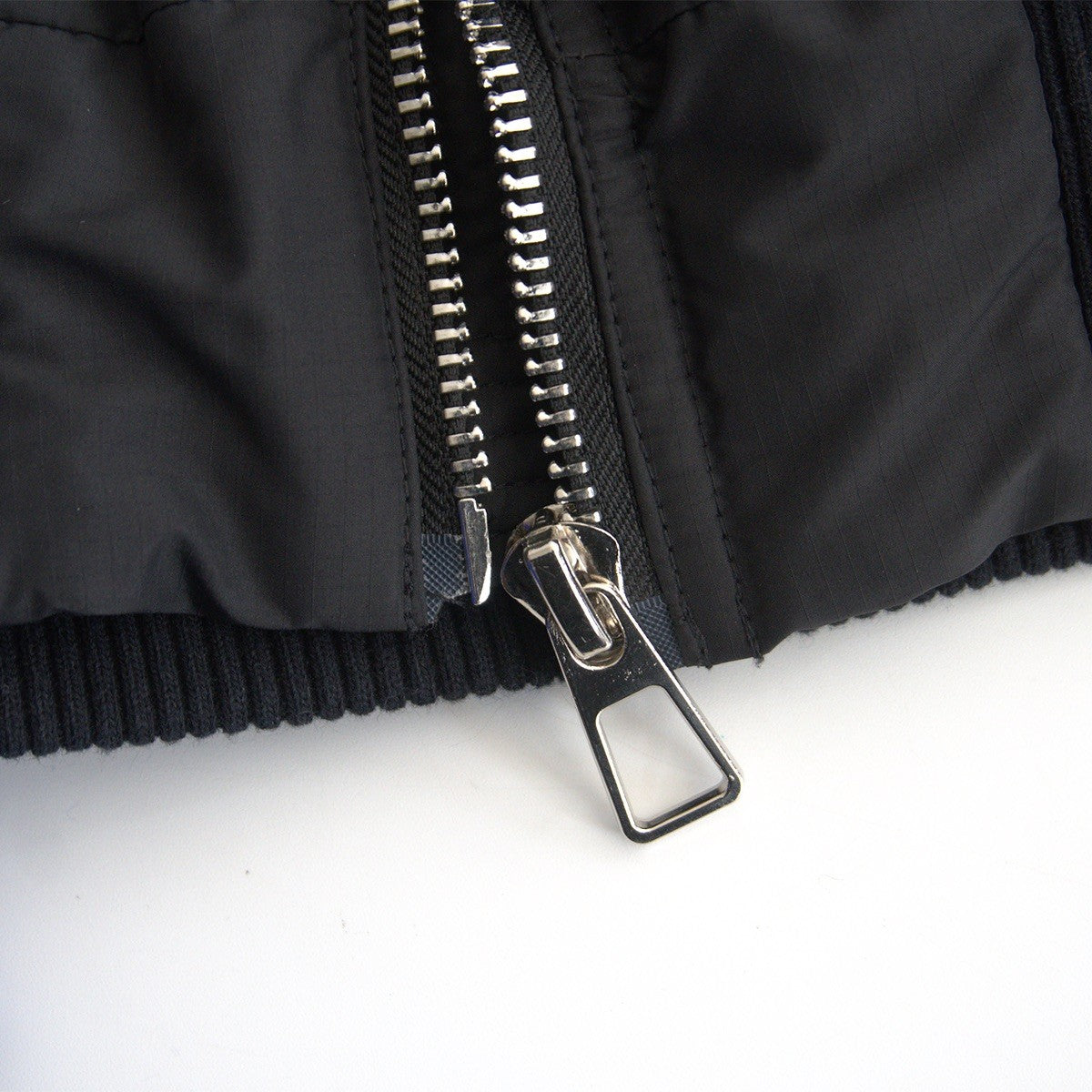 a few Goodkids Zip-up Nylon Puffer Jacket Size L