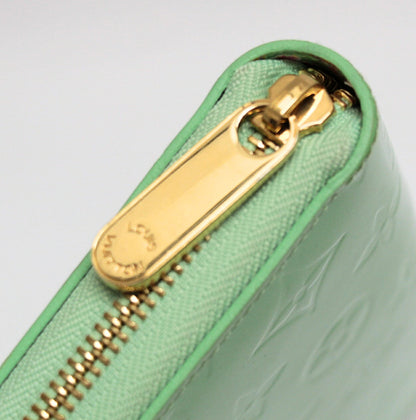 Louis Vuitton Zippy Monogram Apple Wallet Size ONE SIZE