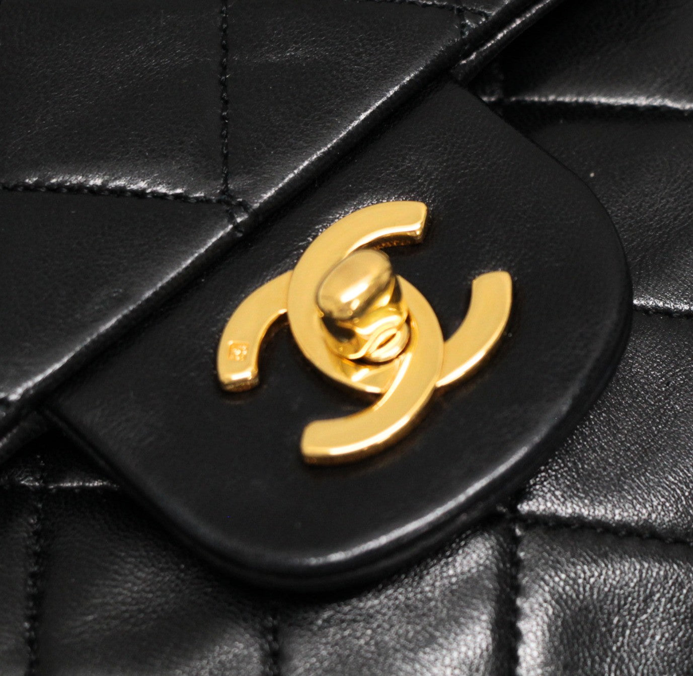 CHANEL Matelasse 25 Lambskin Shoulder Bag Size ONE Black