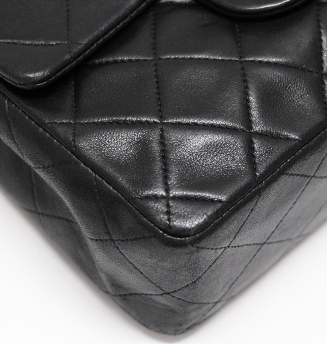 CHANEL Mini Matelasse 17 Lamb Chain Bag Black Size ONE SIZE