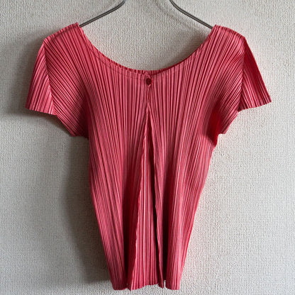 PLEATS PLEASE Pleated knit top T-Shirt Size 3