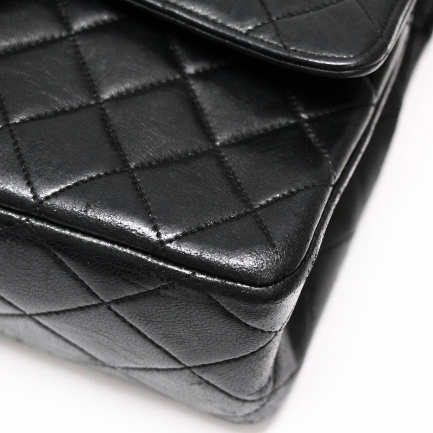 CHANEL Vintage Matelasse 25 Lambskin Chain Bag Size ONE SIZE
