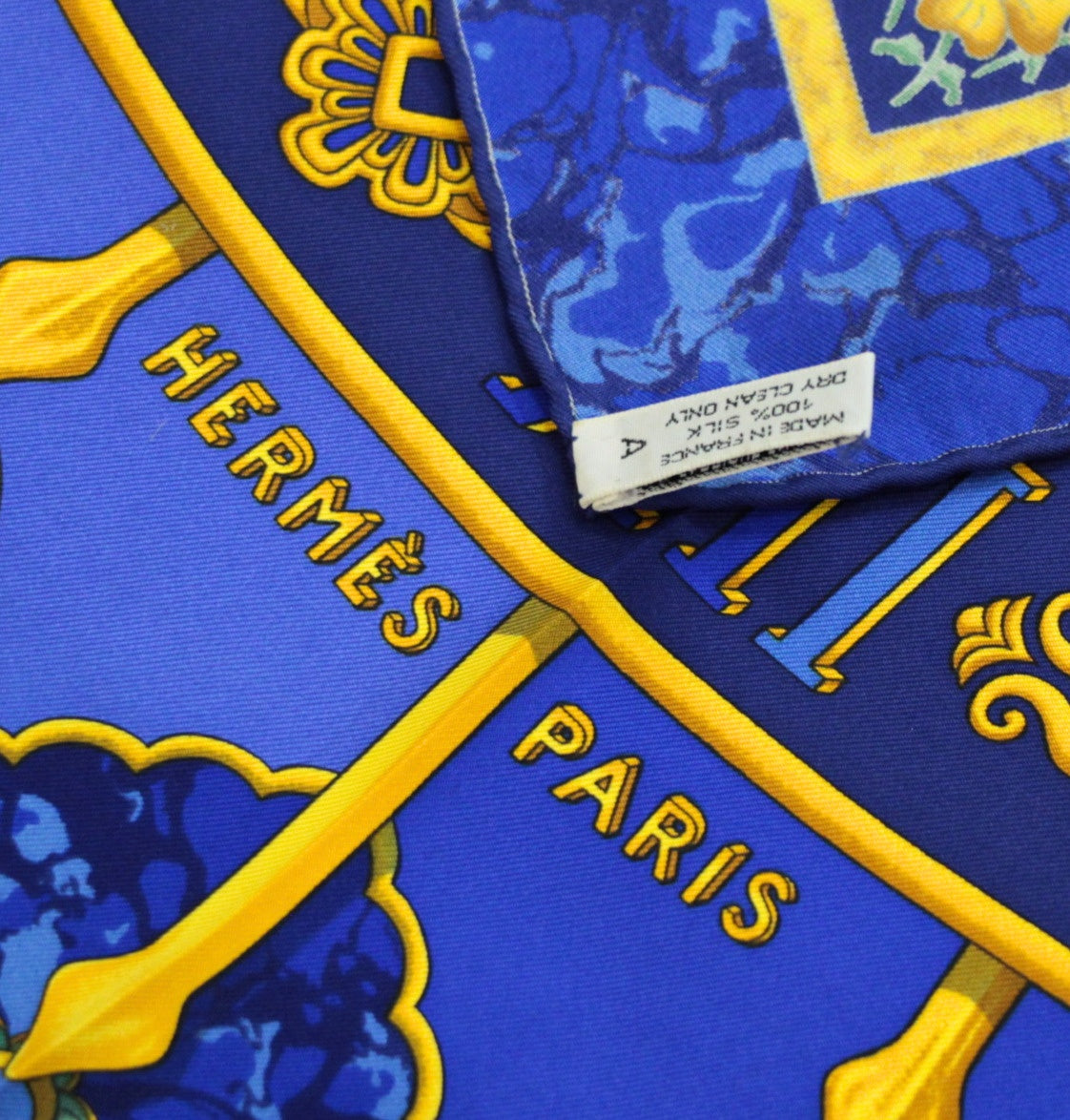 HERMES Carré 90 "CARPE DIEM" Silk Scarf Blue Size ONE SIZE