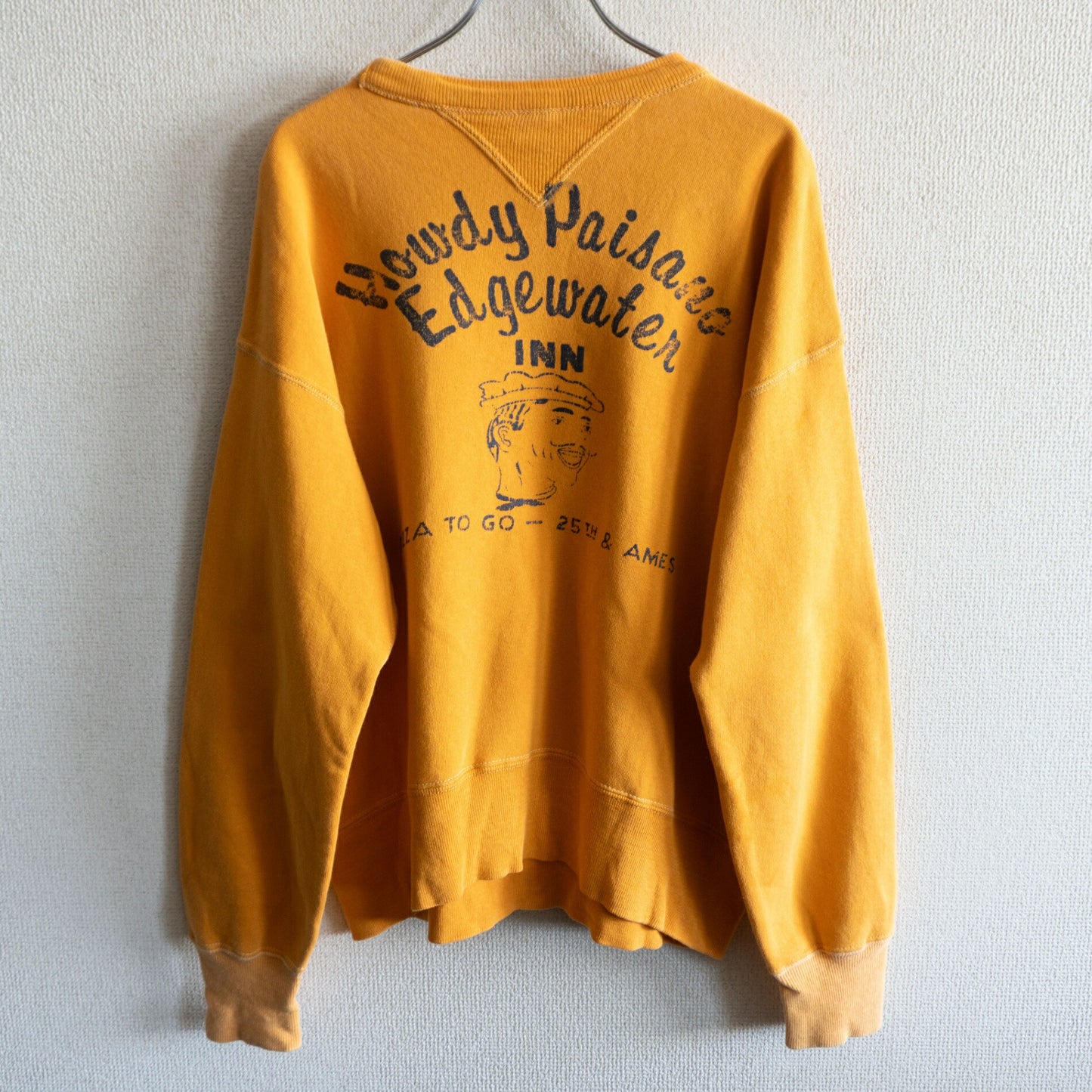 Warehouse Double V-neck Printed Sweatshirt Size 42