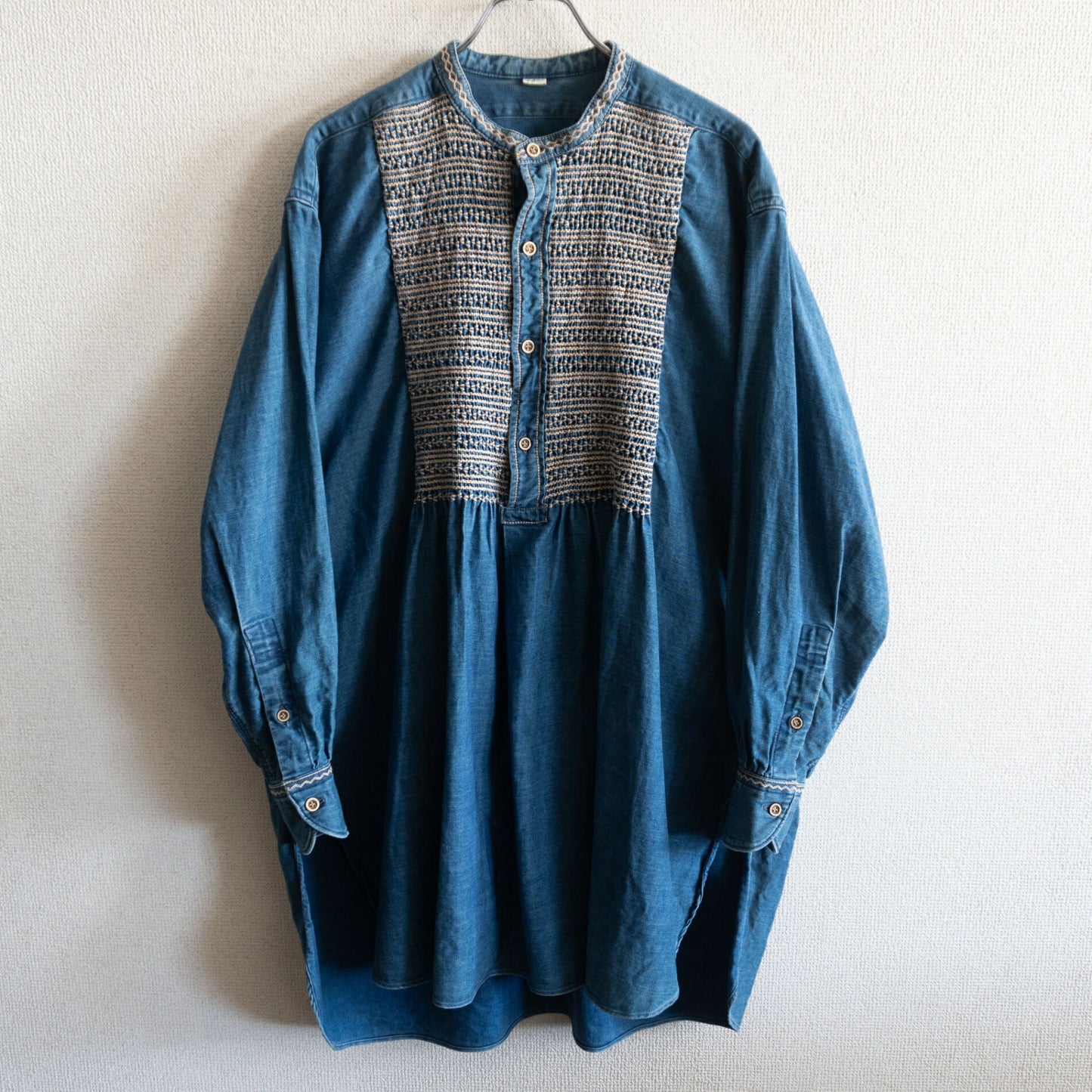 45R Indigo Millet Sateen Smocked Longline Blouse Size 2