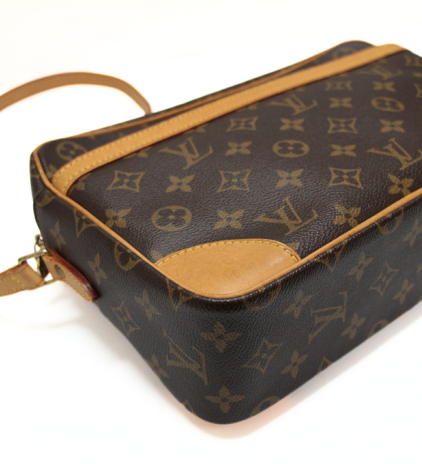 LOUIS VUITTON Trocadero 30 Monogram Bag Brown Size ONE SIZE