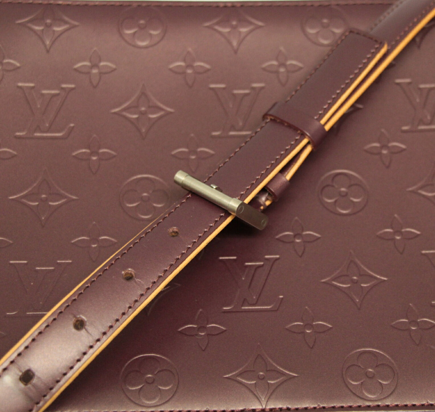 LOUIS VUITTON Alston Monogram Mat Bag Violet Size ONE SIZE