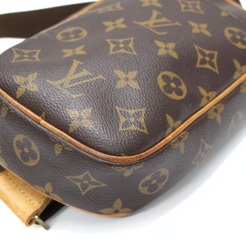 Louis Vuitton Monogram Pochette Gange Body Bag Size ONE SIZE
