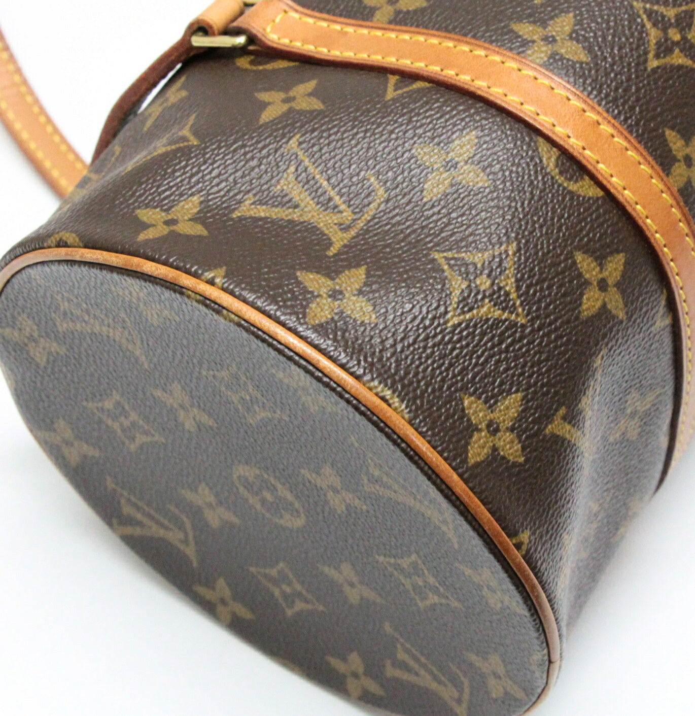 Louis Vuitton Papillon 30 Monogram Bag Brown Size ONE SIZE