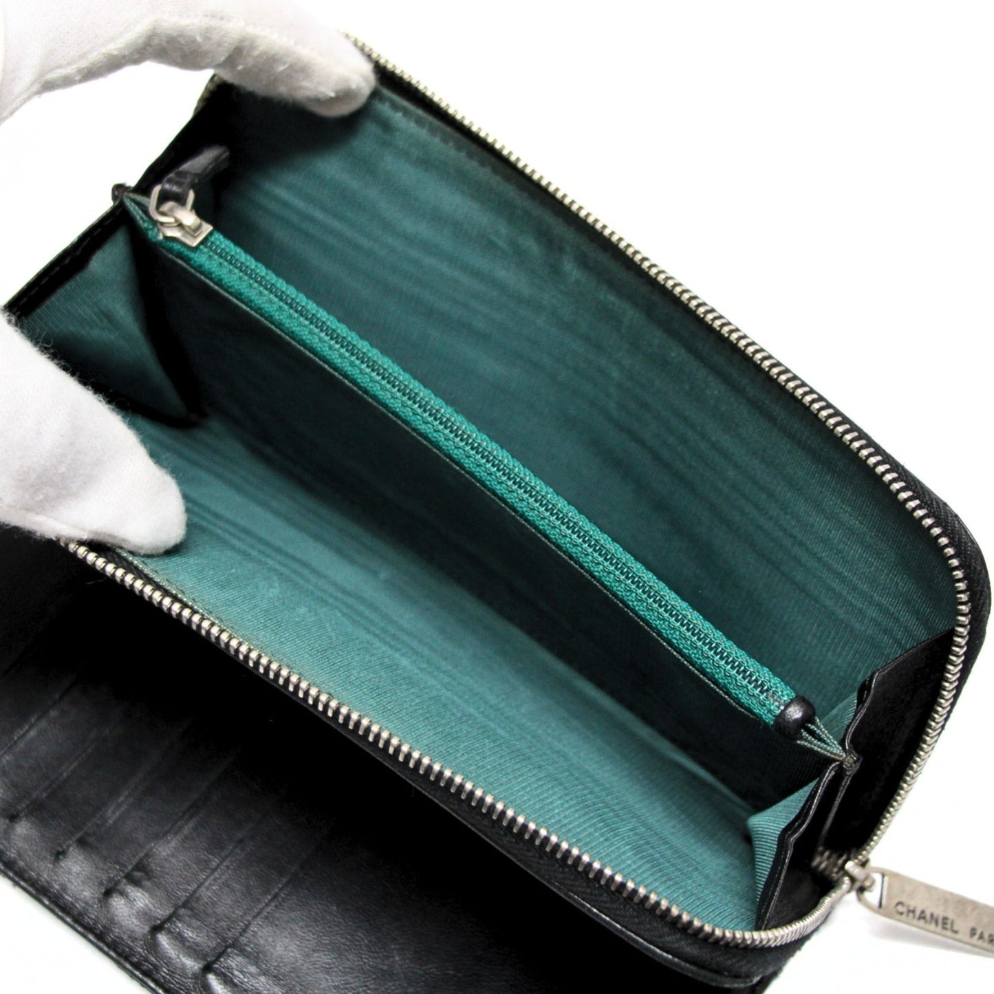 CHANEL Paris New York Matelasse Zip Wallet Size ONE SIZE