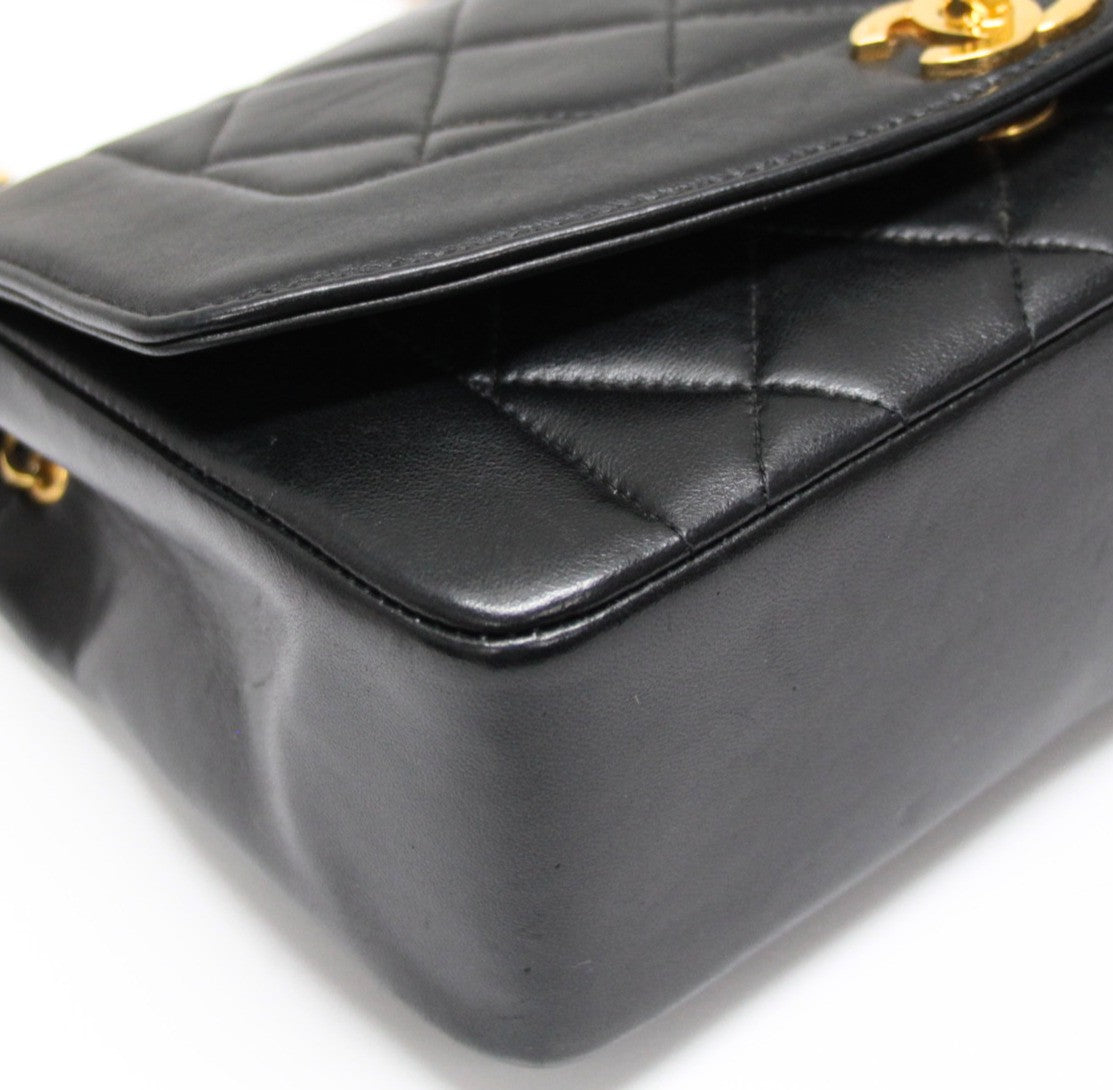 CHANEL Diana 22 Matelasse Lambskin Bag Blk Size ONE SIZE