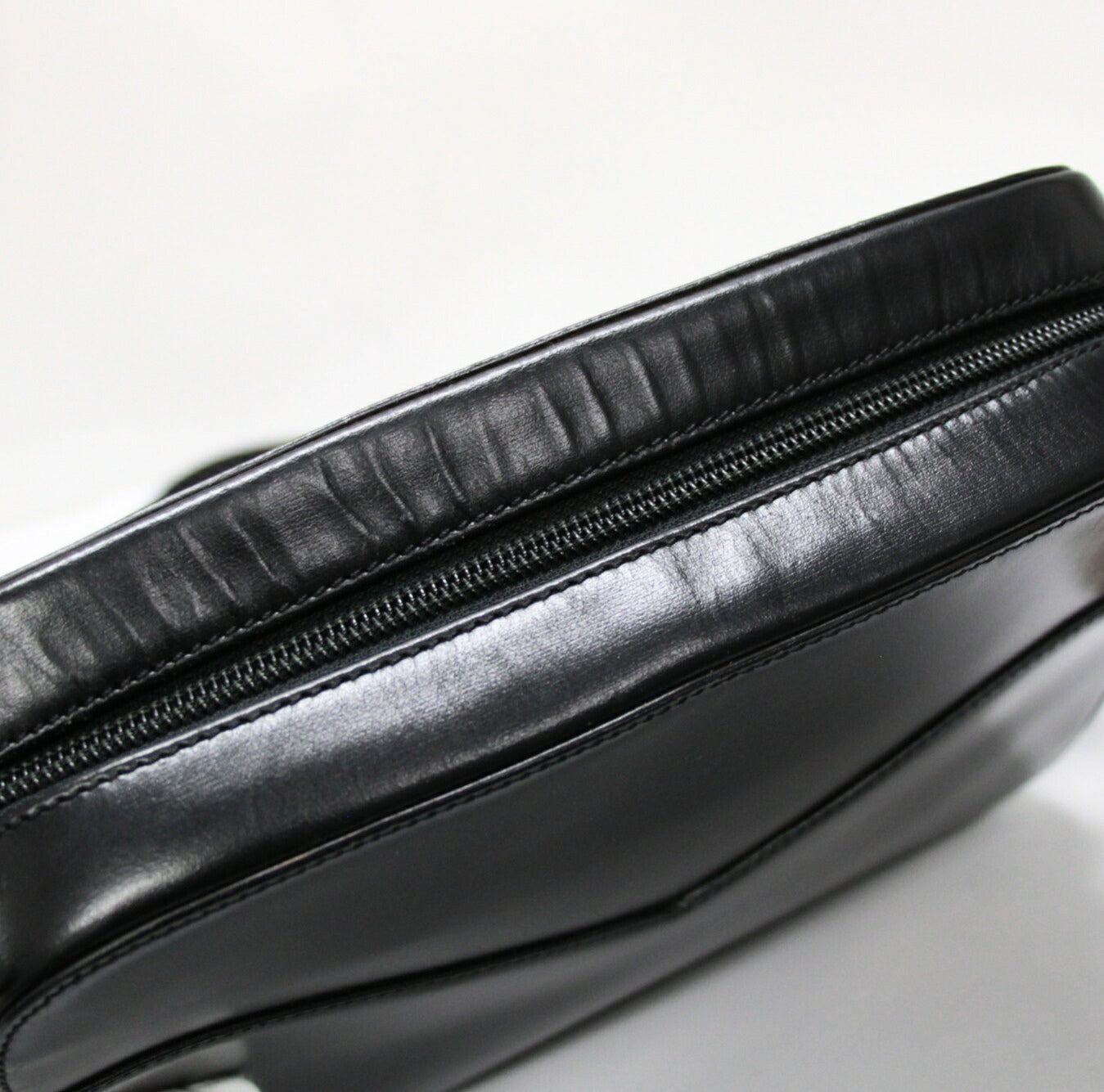 YVES SAINT LAURENT Vintage Leather Bag Black Size ONE SIZE