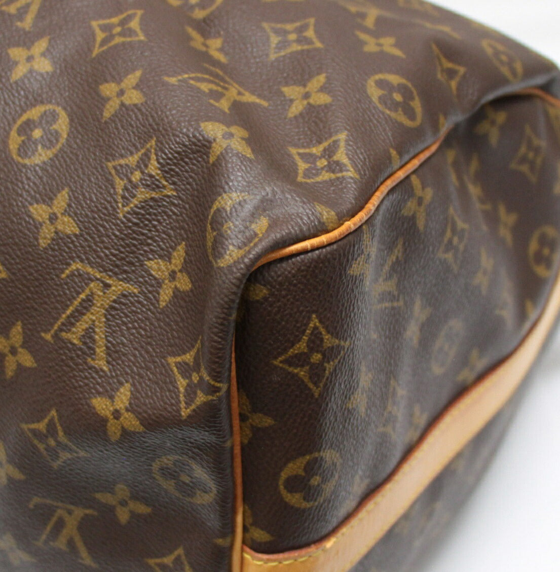 Louis Vuitton Monogram Keepall 50 Bag Size ONE SIZE