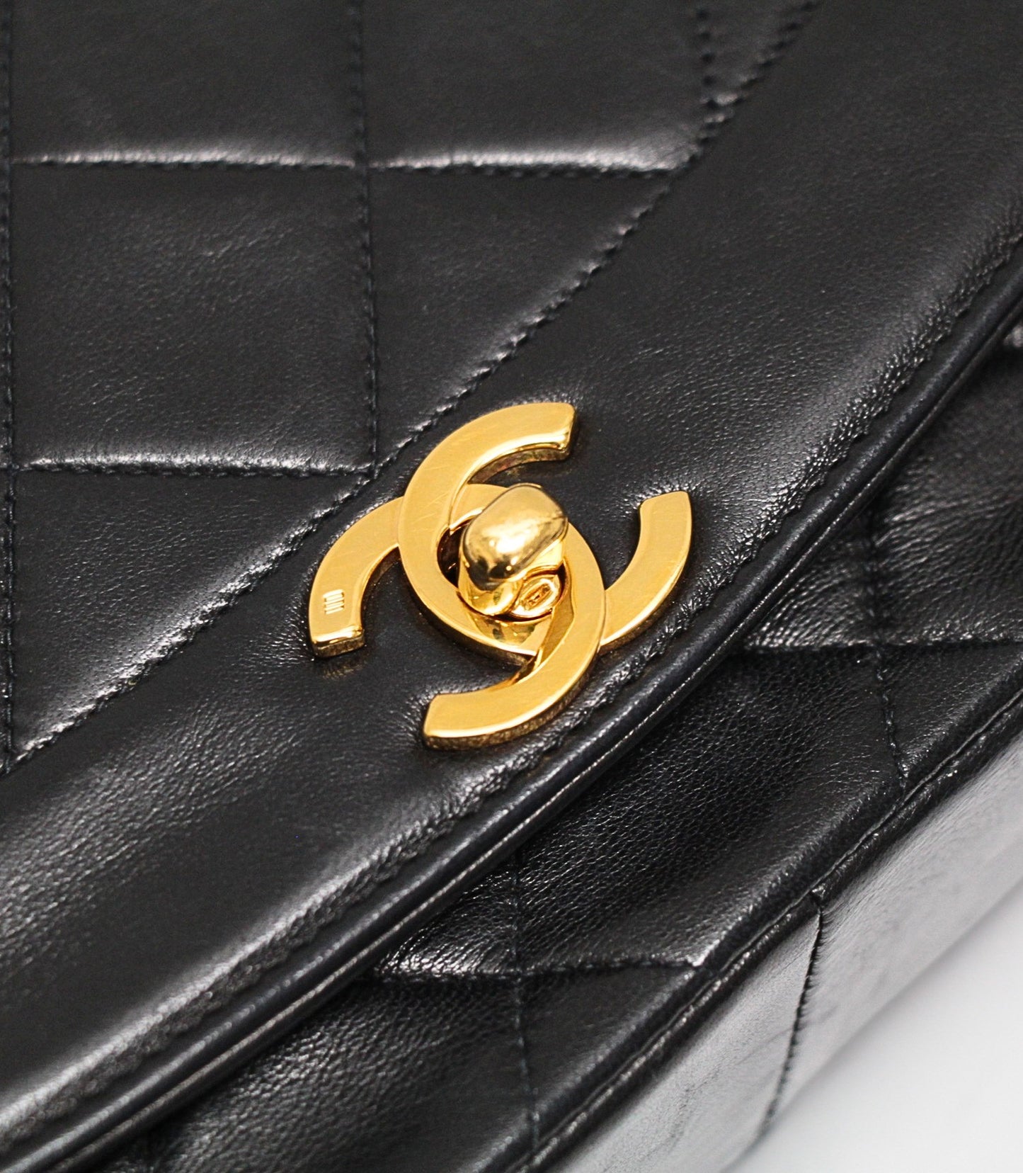 CHANEL Diana 25 Matelasse Lambskin Bag Black Size ONE SIZE