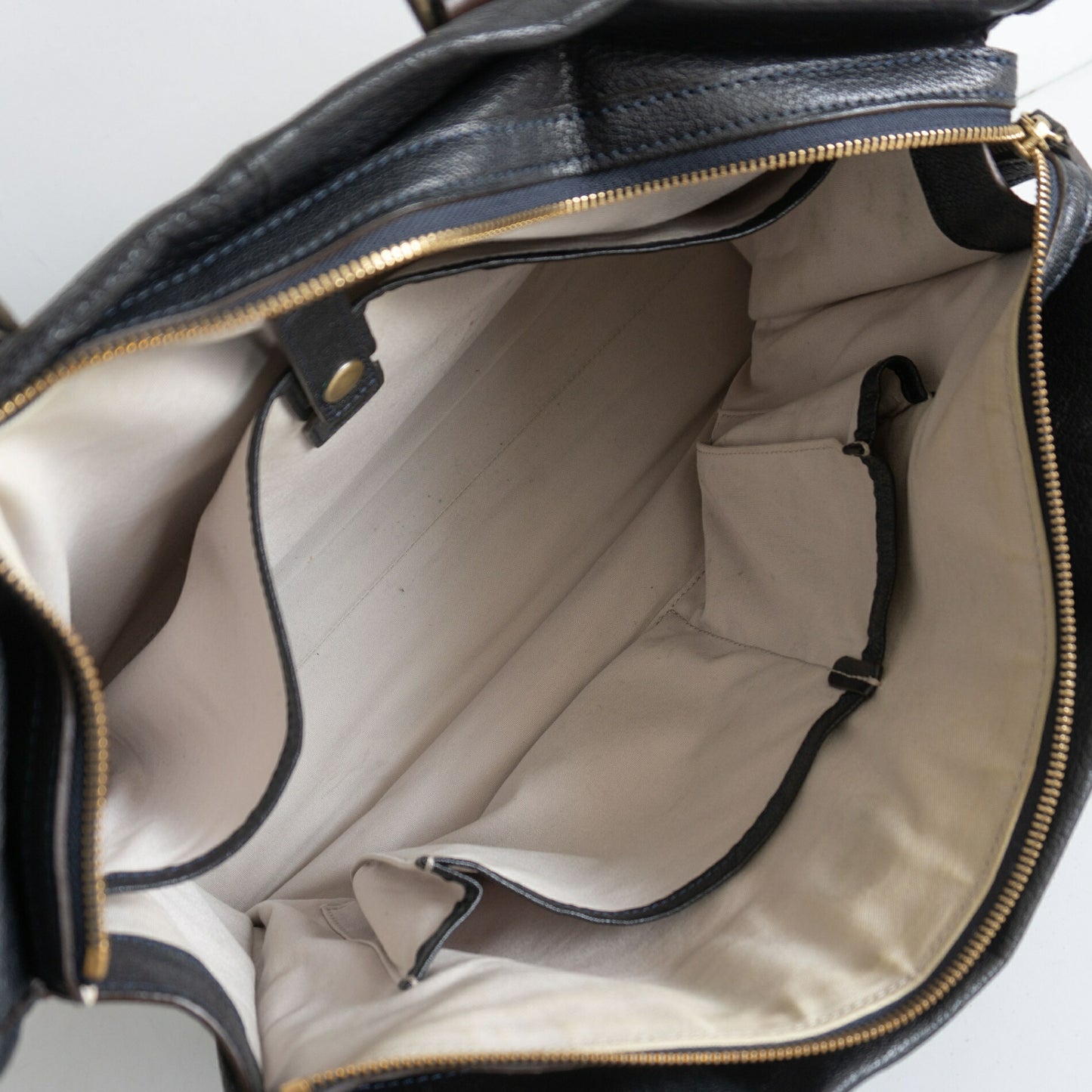 Buffalo Square Briefcase Bag