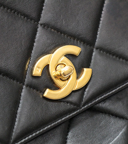 CHANEL Matelasse Lambskin Chain Handbag Black Size ONE SIZE