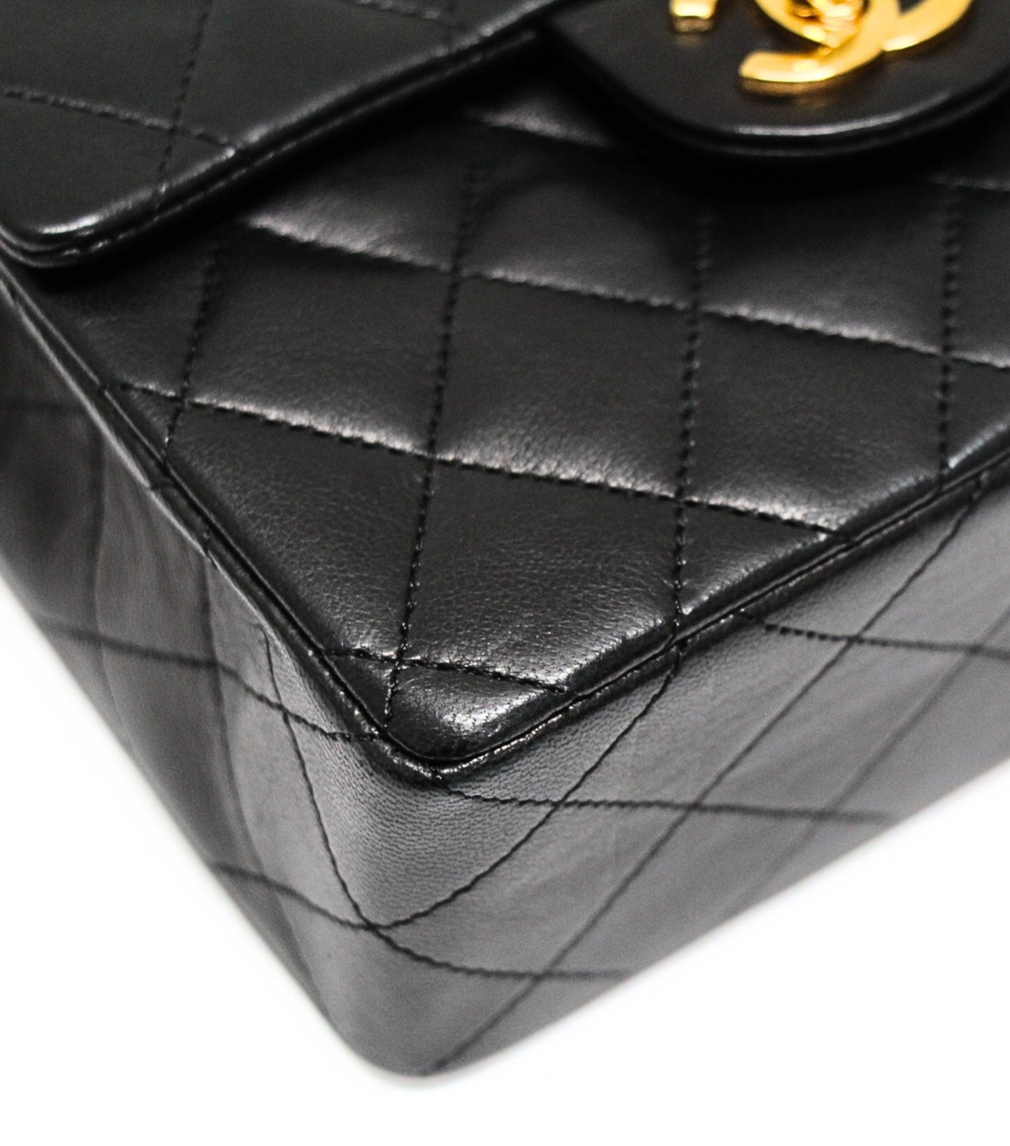 CHANEL Mini Matelasse 17 Lambskin Chain Bag Size ONE SIZE