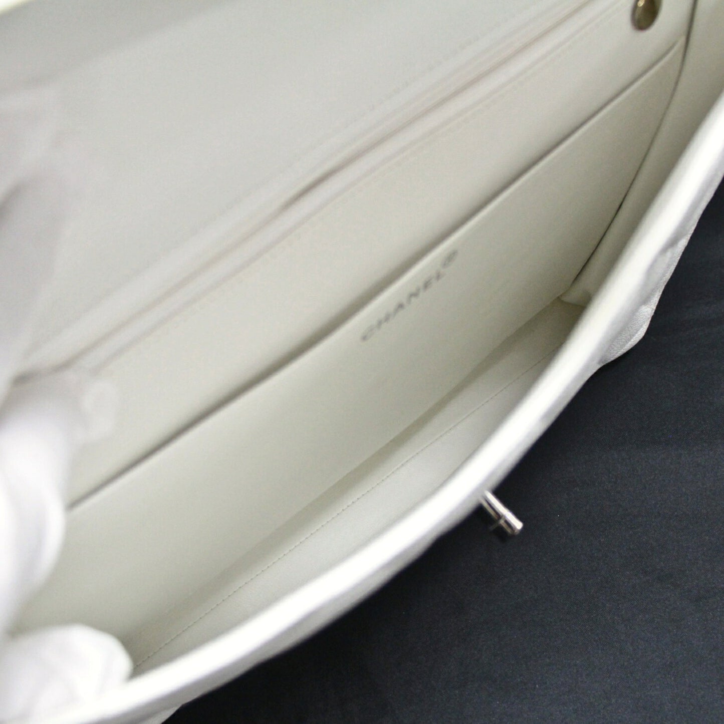 CHANEL Matelassé Caviar Skin White Briefcase Size ONE SIZE