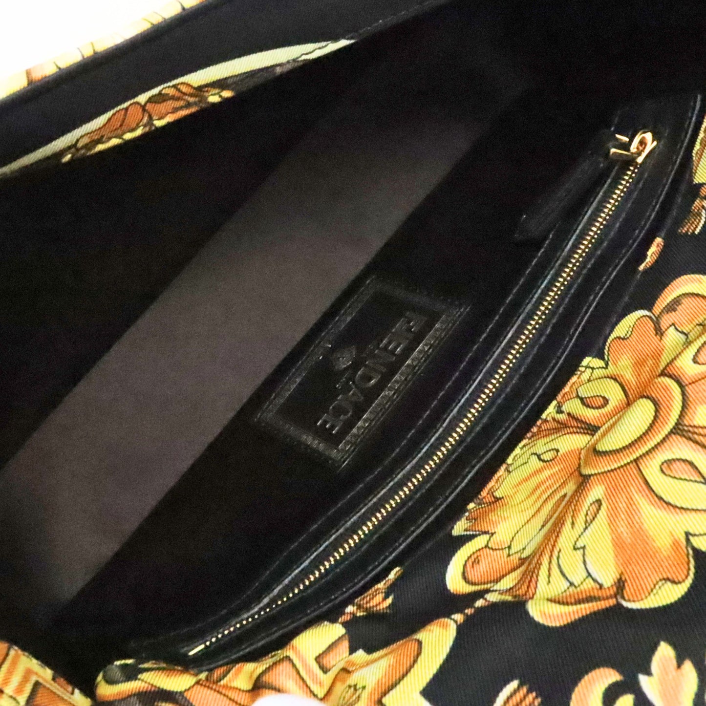 FENDACE Mamma Baguette 2-Way Nylon Bag Black Size ONE SIZE
