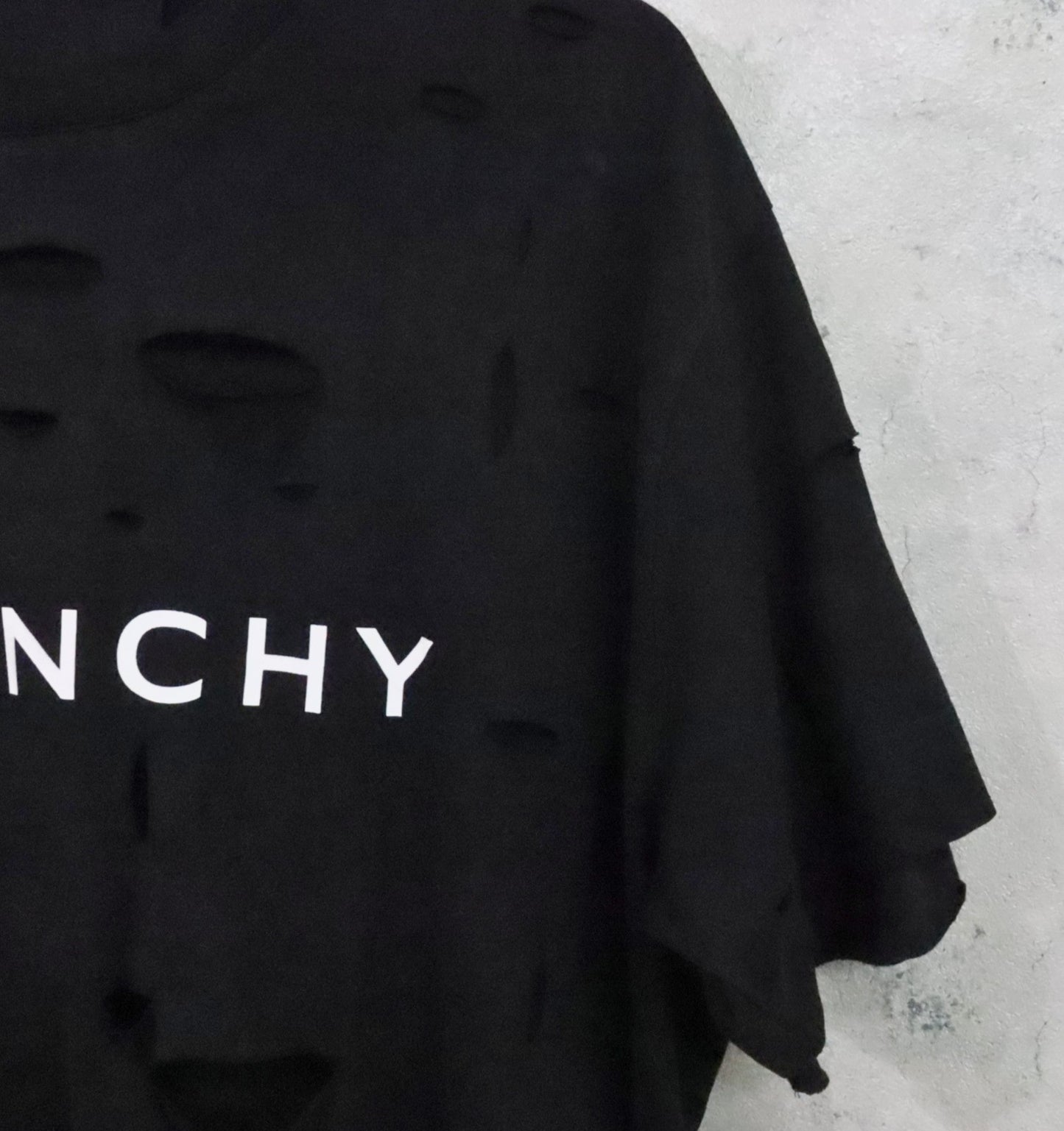 GIVENCHY DESTROYED EFFECT Distressed T-Shirt Black Size L