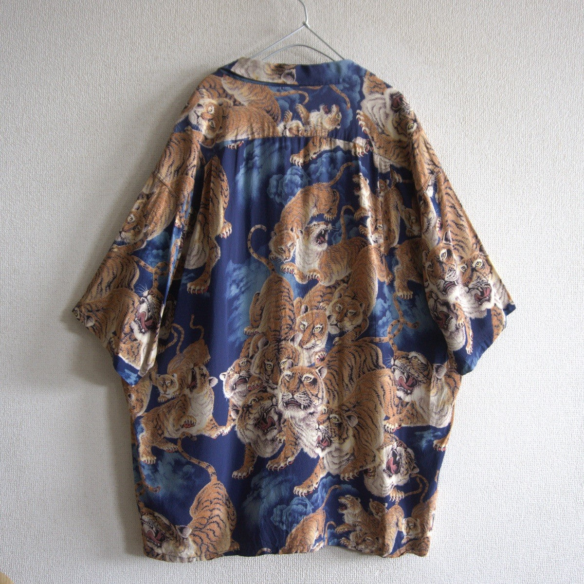 Sun Surf Hundred Tigers Aloha Shirt Size XXL