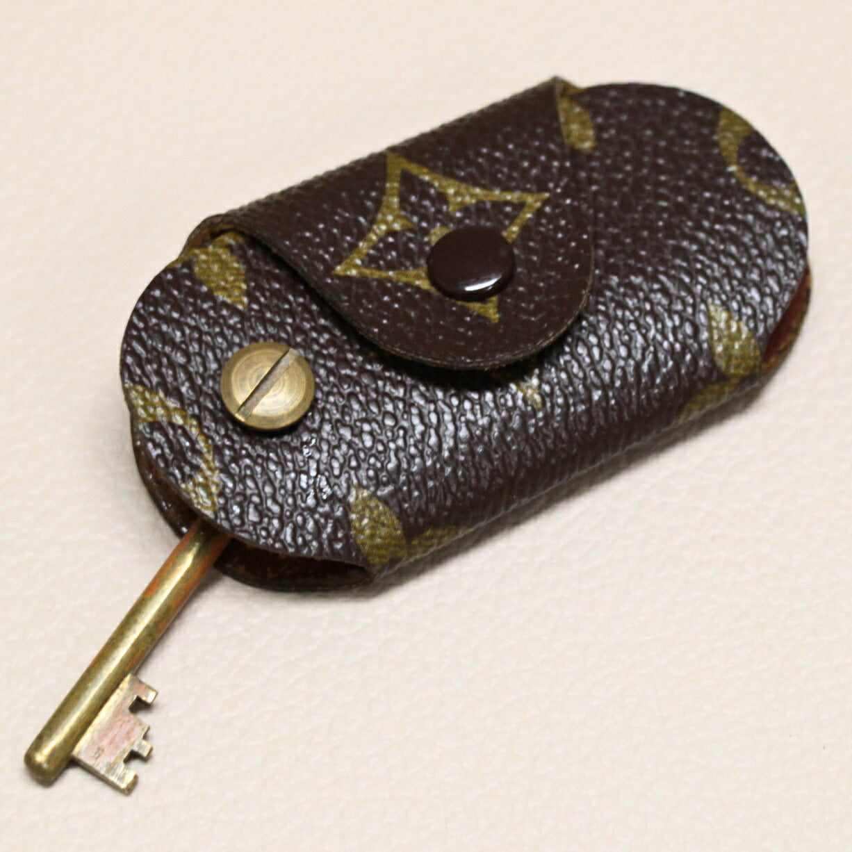 Louis Vuitton Alzer 60 Monogram Trunk Case Brown
