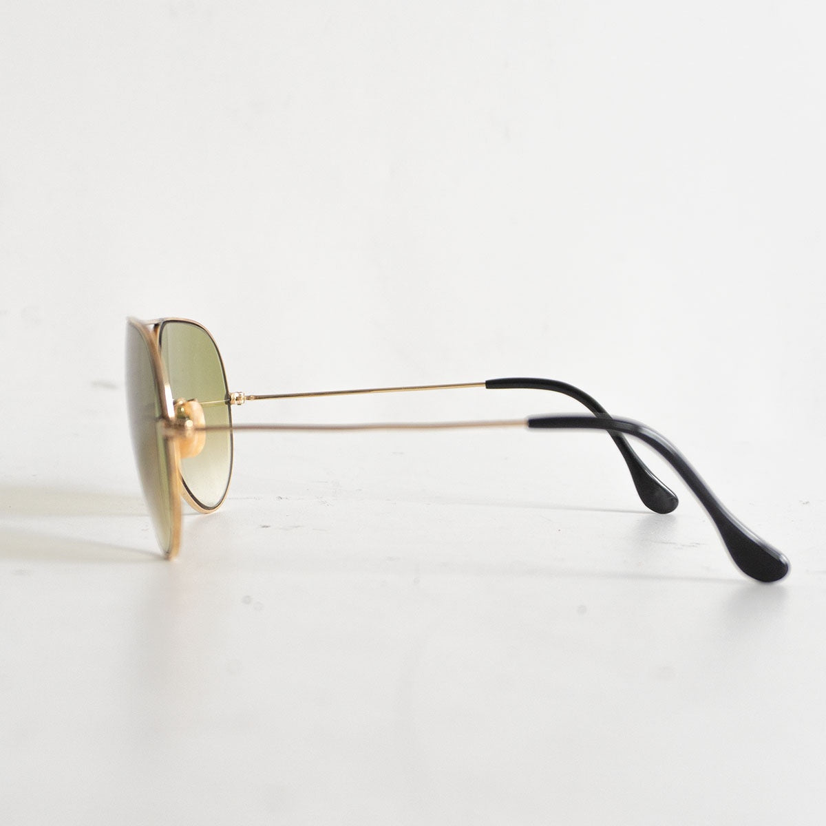 the spectacle Retro Specs Sunglasses