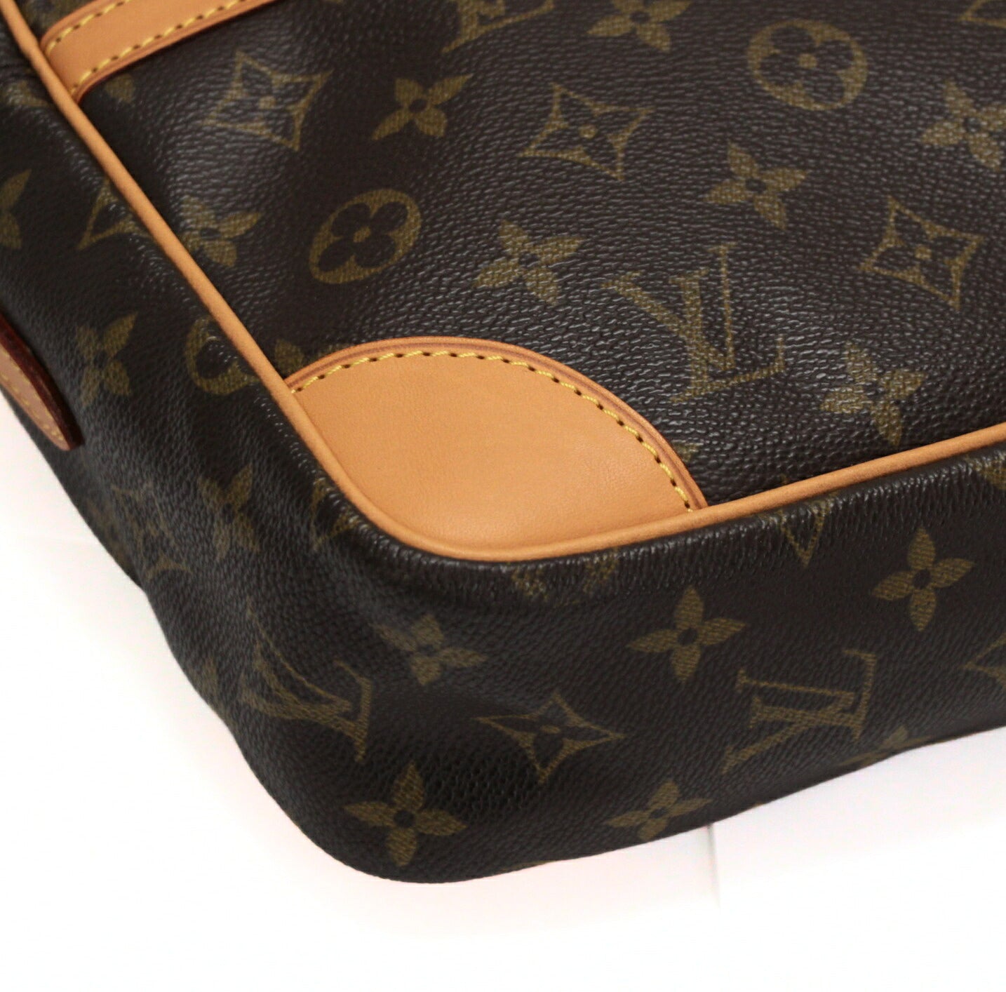 LOUIS VUITTON Trocadero 27 Monogram Bag Brown Size ONE SIZE