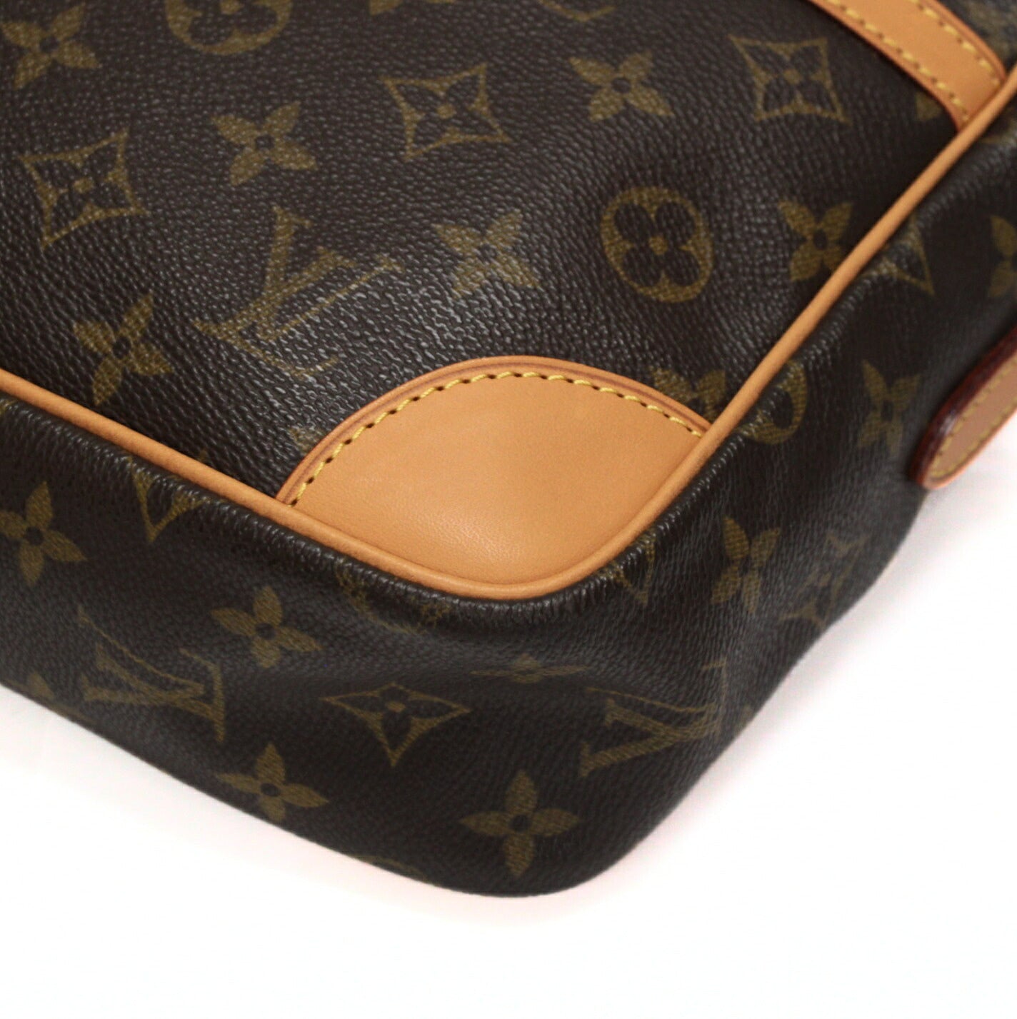 LOUIS VUITTON Trocadero 27 Monogram Bag Brown Size ONE SIZE