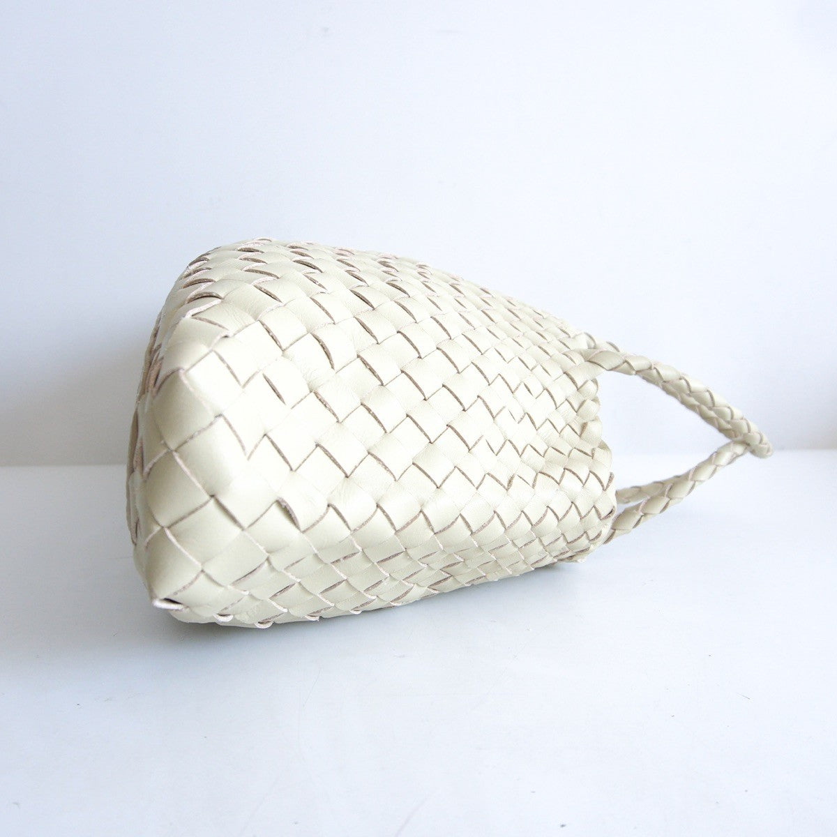 Dragon Diffusion Santa Croce Mesh Handbag White