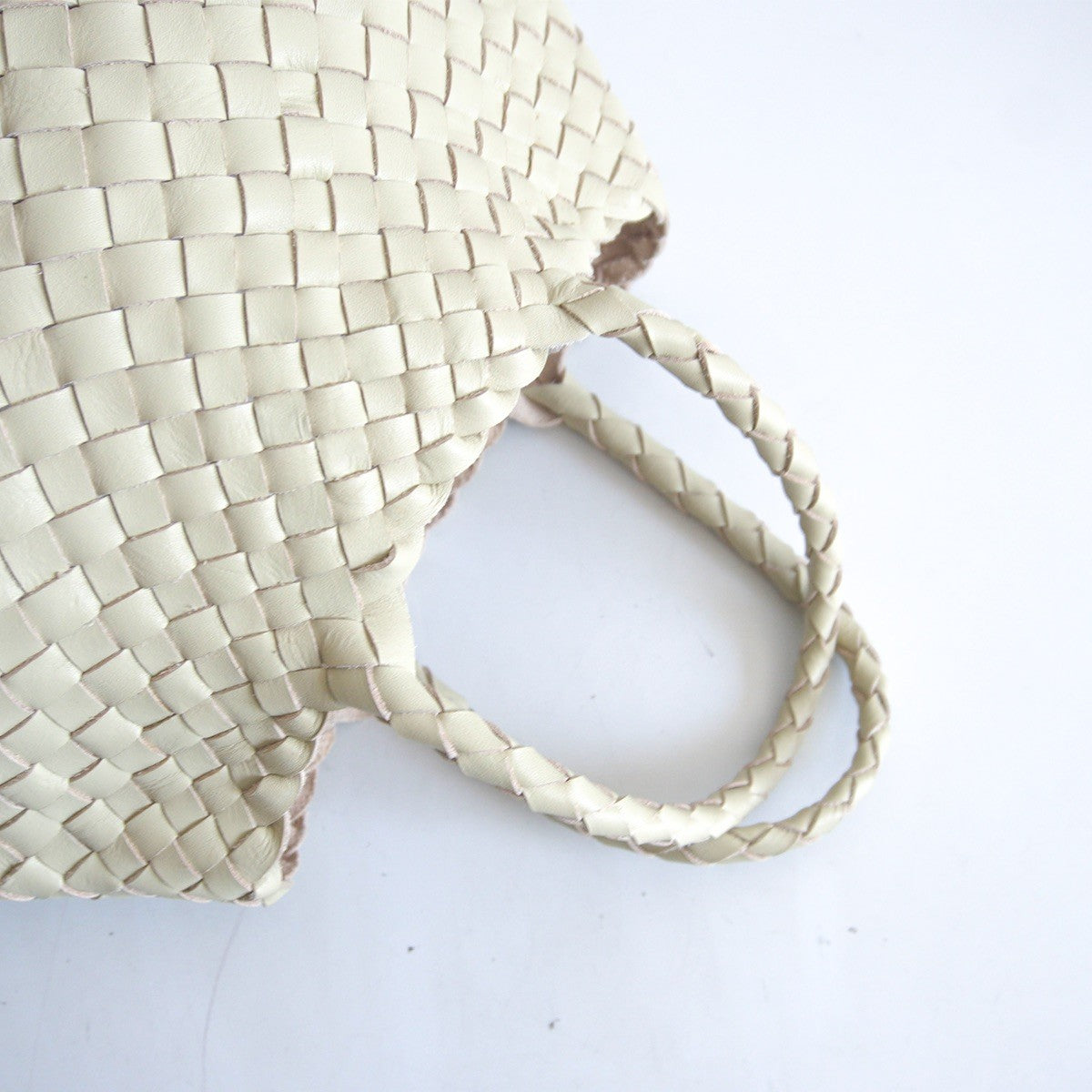 Dragon Diffusion Santa Croce Mesh Handbag White