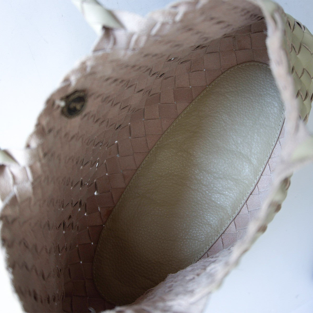 Dragon Diffusion Santa Croce Mesh Handbag White