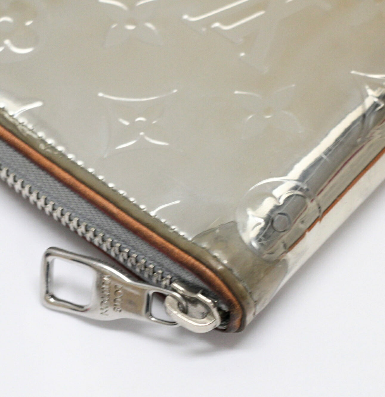Louis Vuitton Zippy Vertical Wallet Silver Size ONE SIZE