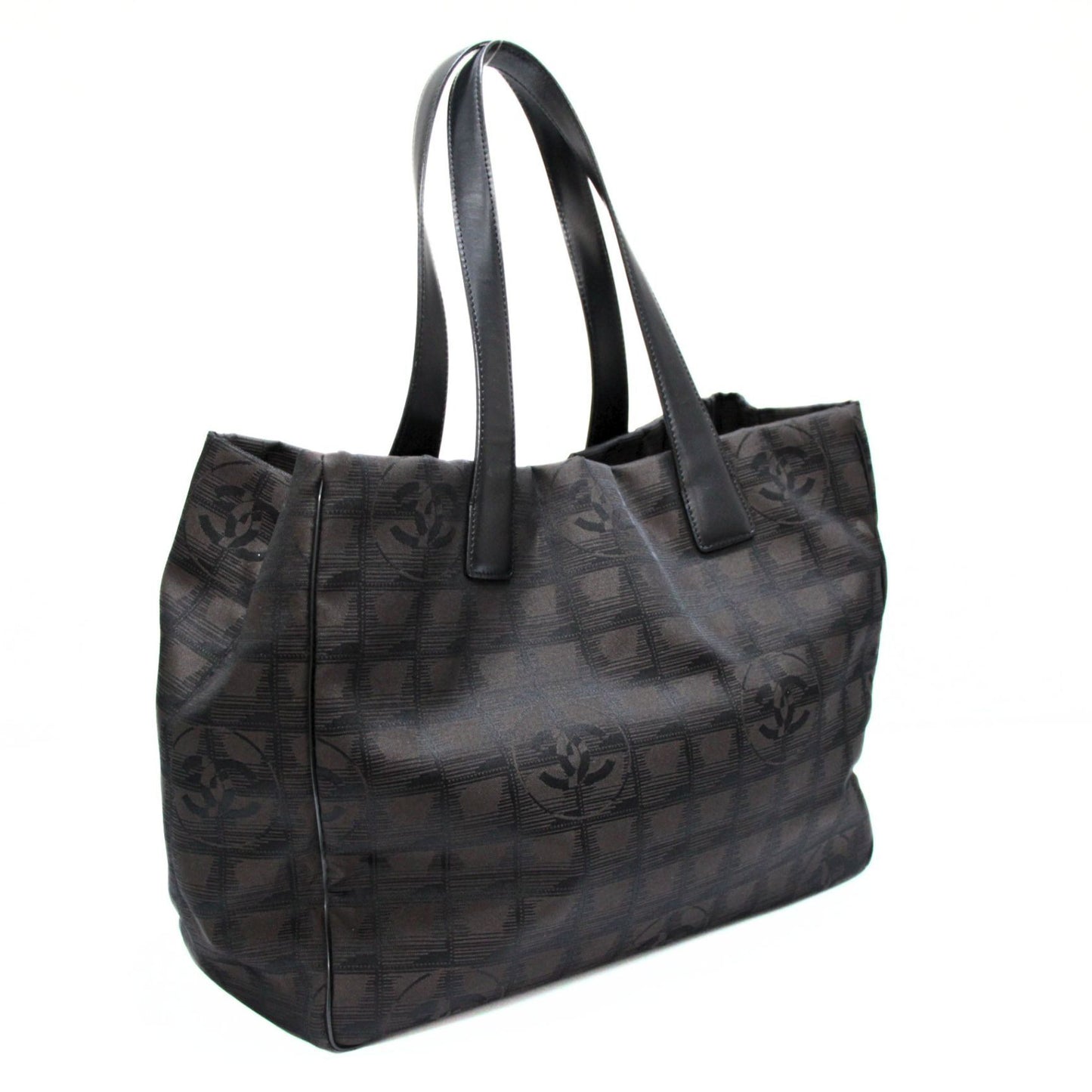 CHANEL New Travel Line MM Nylon Bag Black Size ONE SIZE