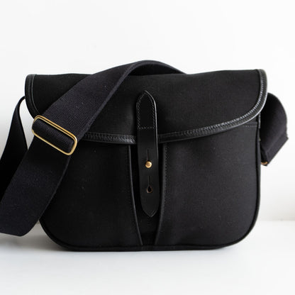 BRADY STOUR Shoulder Bag Black Size ONE SIZE