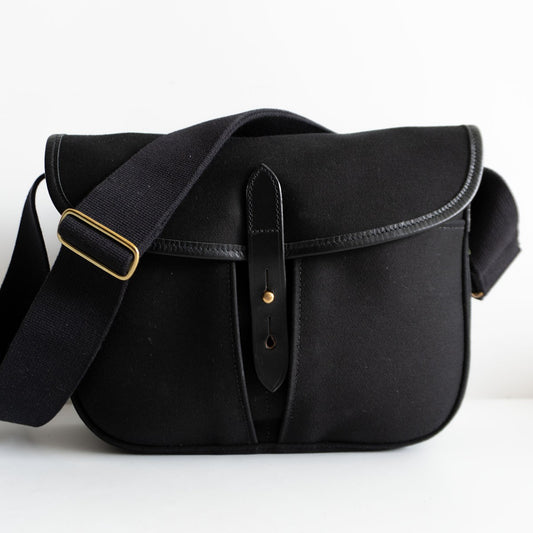 BRADY STOUR Shoulder Bag Black Size ONE SIZE