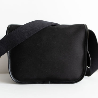 BRADY STOUR Shoulder Bag Black Size ONE SIZE