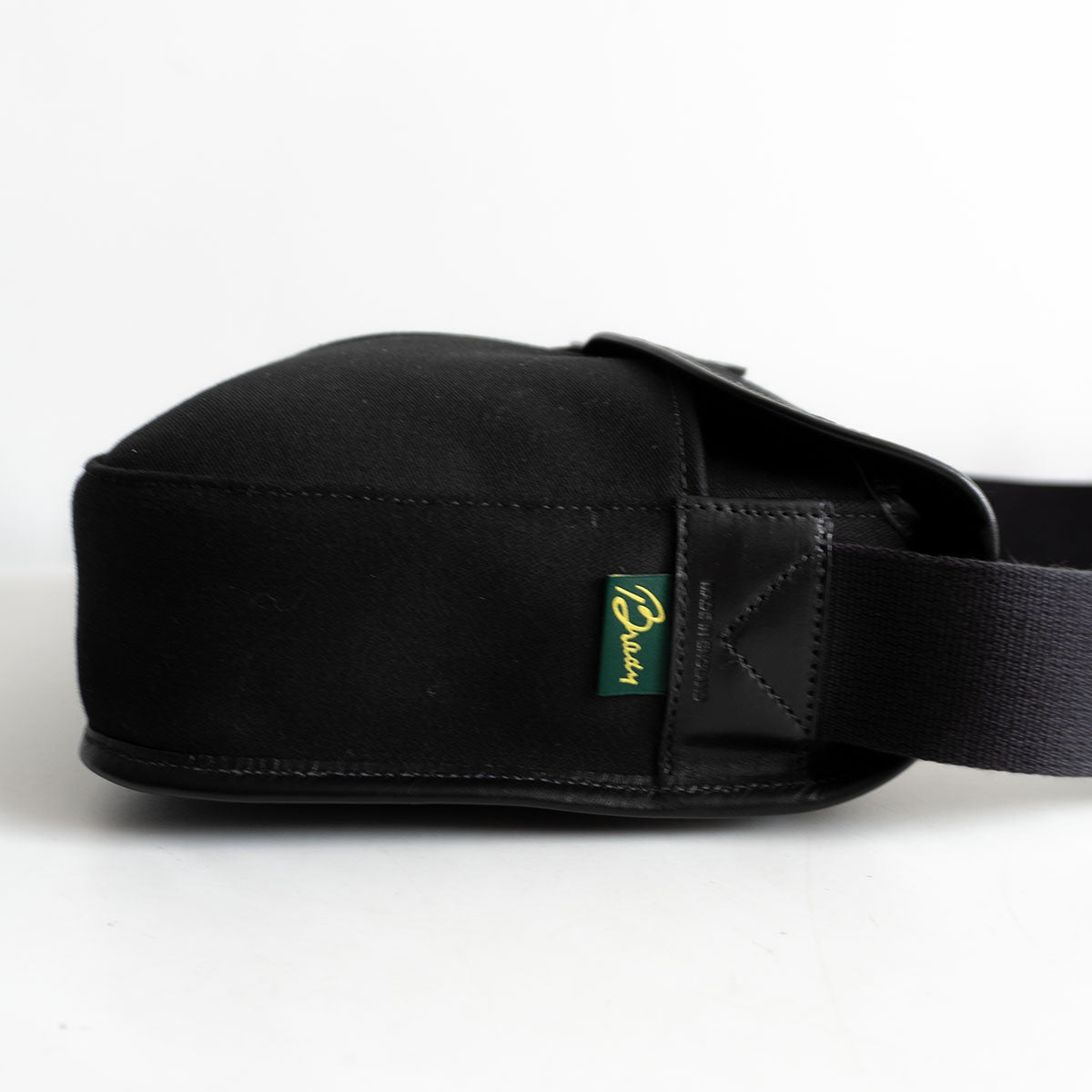 BRADY STOUR Shoulder Bag Black Size ONE SIZE