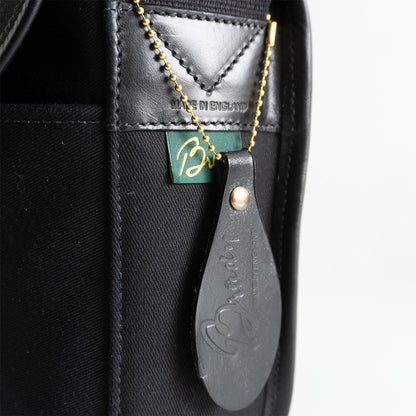 BRADY STOUR Shoulder Bag Black Size ONE SIZE