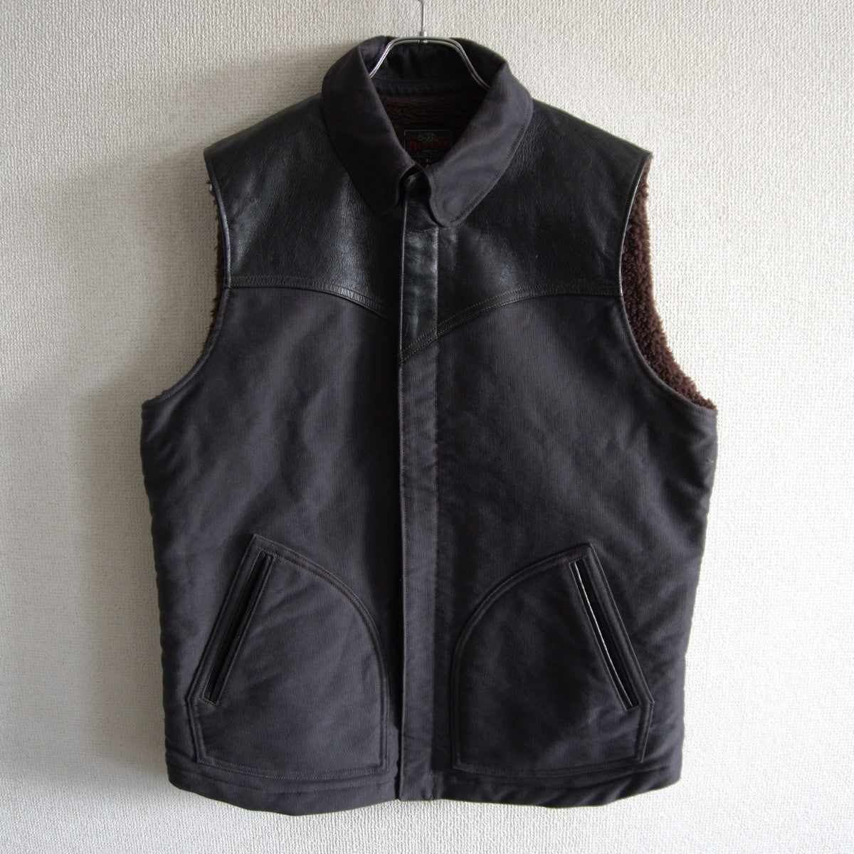 DELUXEWARE D-16 DUDO VEST Horse Leather Boa Lining Size L