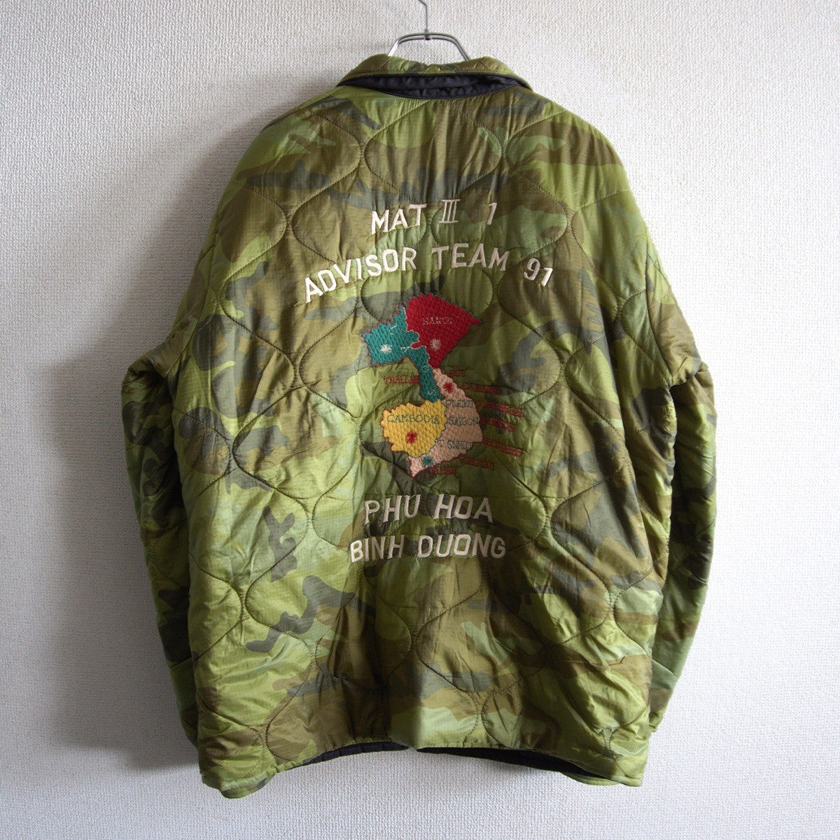 TAILOR TOYO TT14656 Reversible Embroidered Size L