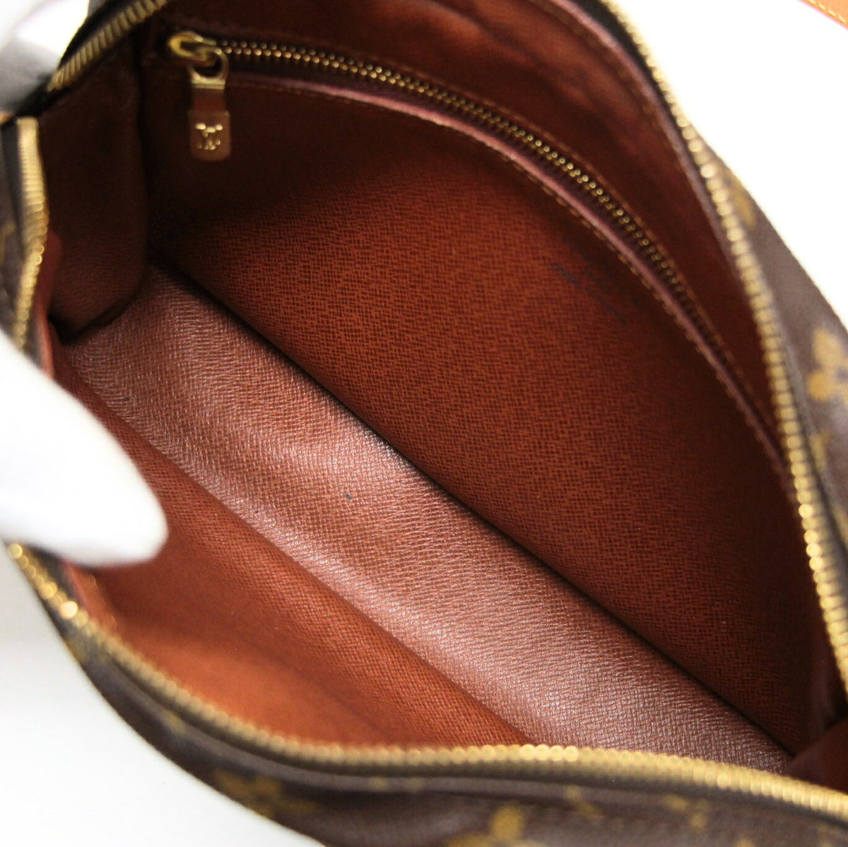 LOUIS VUITTON Trocadero 23 Shoulder Bag