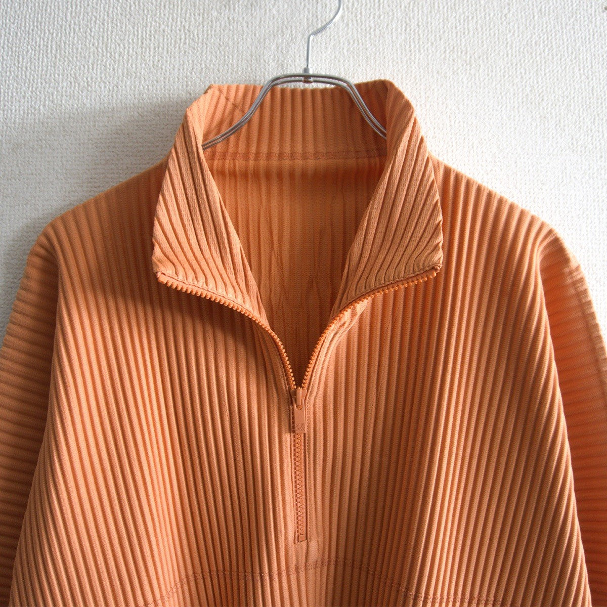 HOMME PLISSE ISSEY MIYAKE Pleated Top Orange Size 3