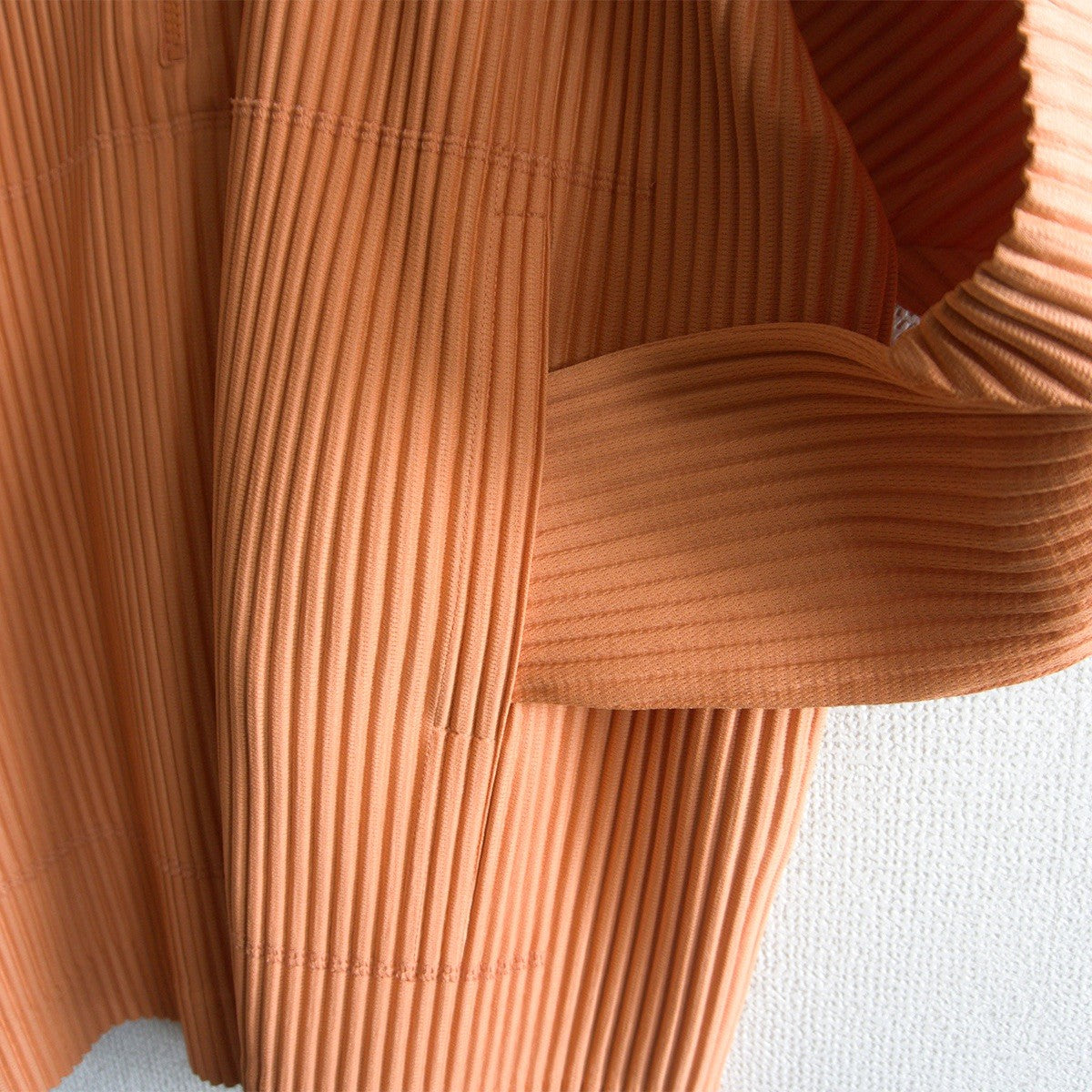 HOMME PLISSE ISSEY MIYAKE Pleated Top Orange Size 3