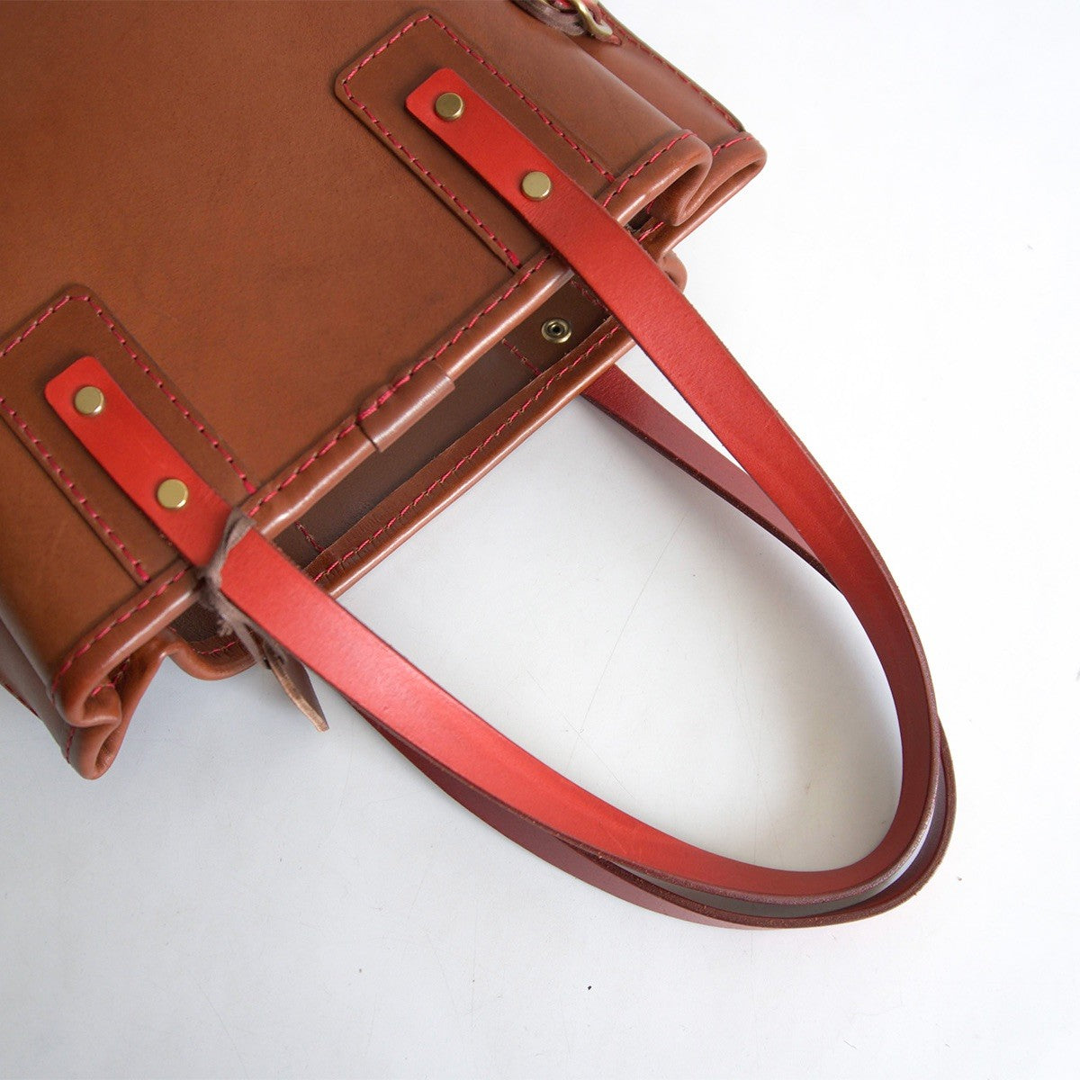 HERZ Radigo Leather Wild Shoulder Tote Brown Size ONE SIZE