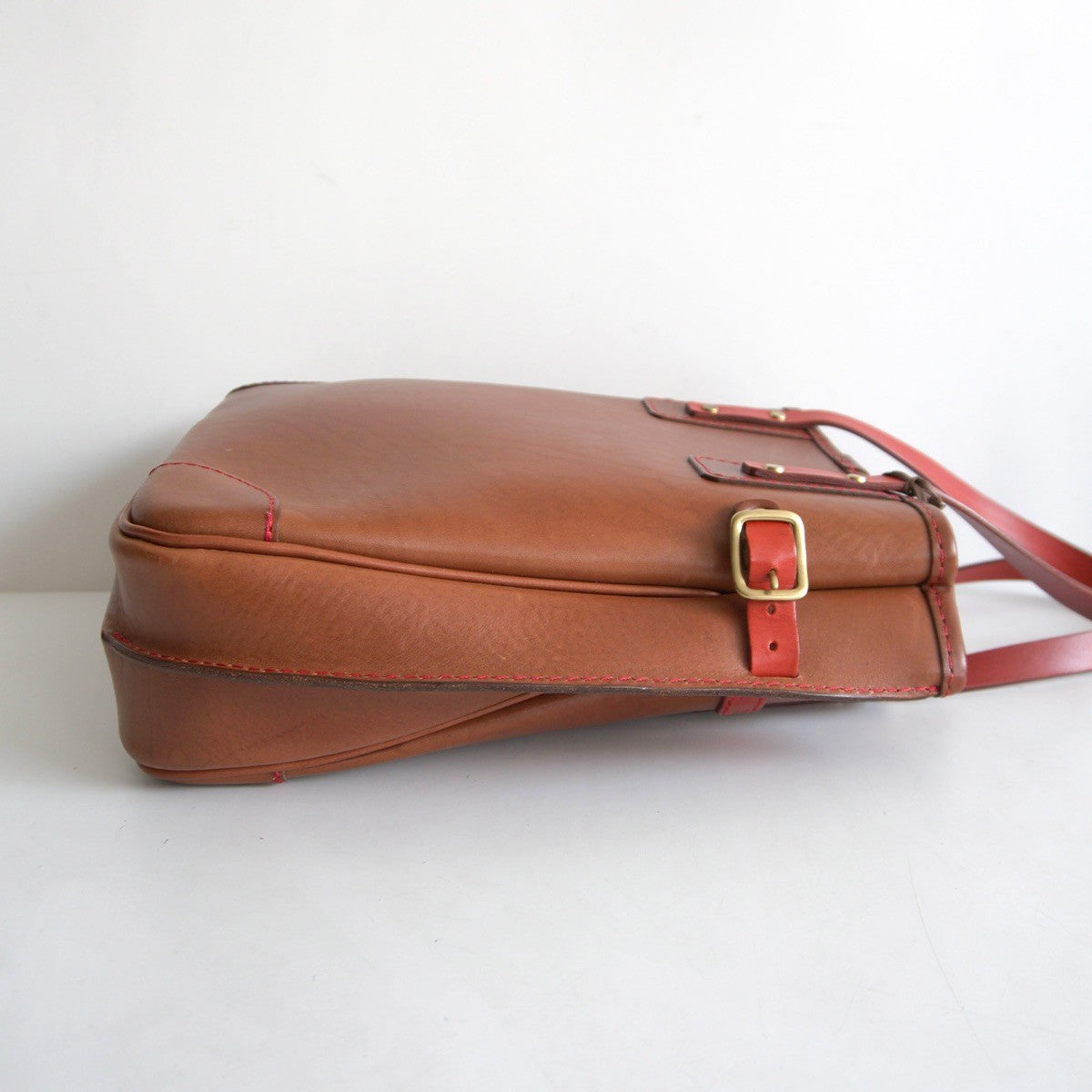 HERZ Radigo Leather Wild Shoulder Tote Brown Size ONE SIZE