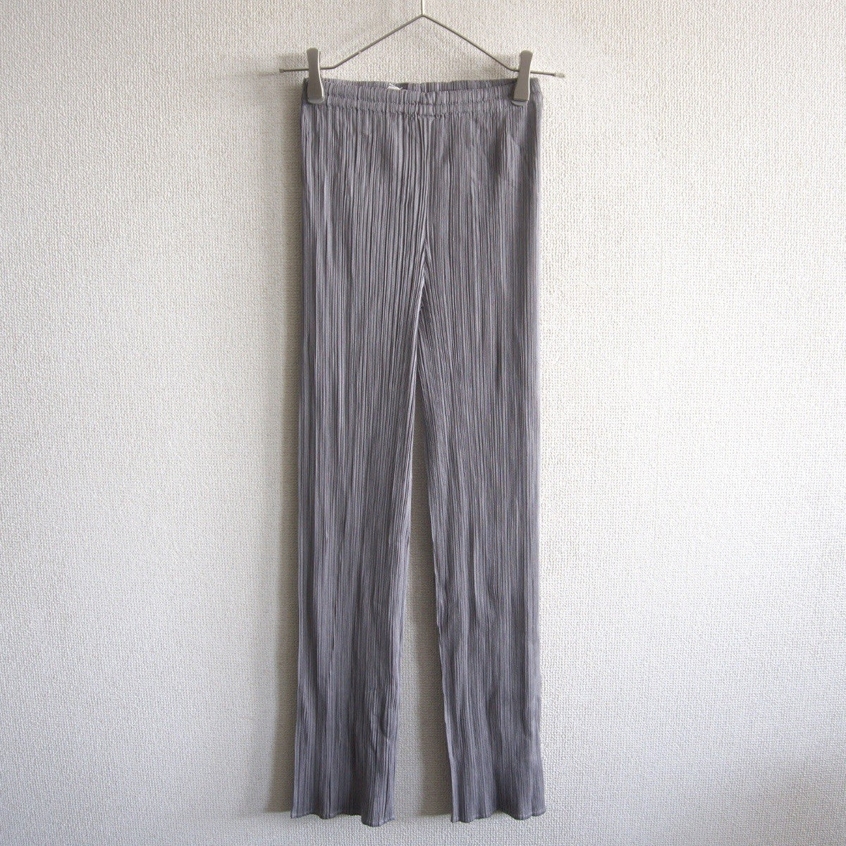 PLEATS PLEASE ISSEY MIYAKE Pleated Pants Size 30