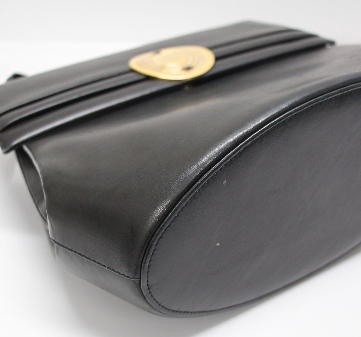 BALLY Black Vintage Leather Shoulder Bag