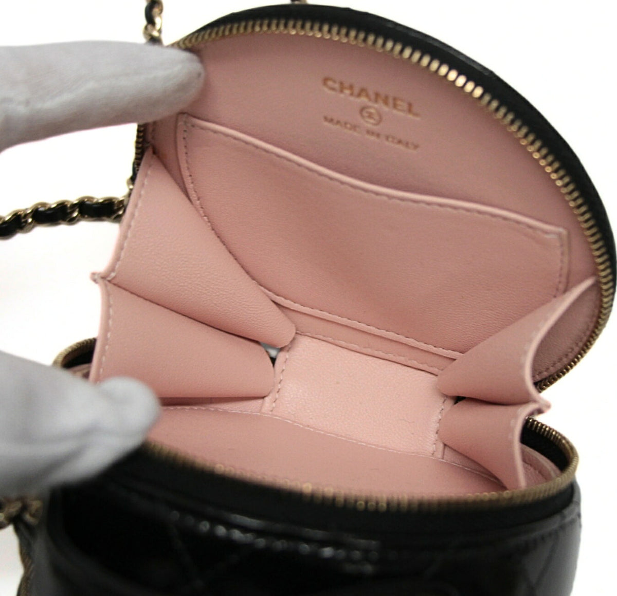 CHANEL Matelasse Round Chain Bag Black